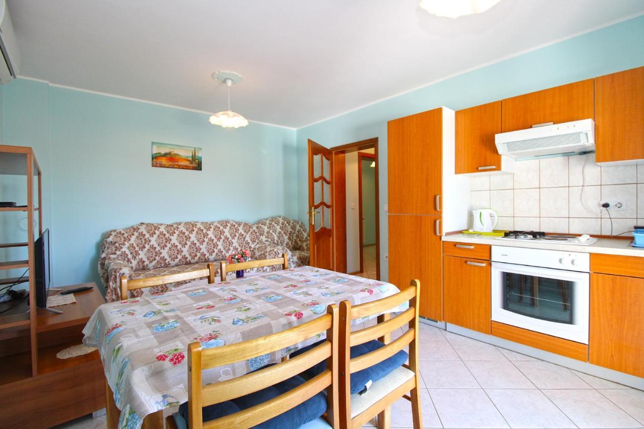 Apartments Veroslava 2159 Pola Esterno foto